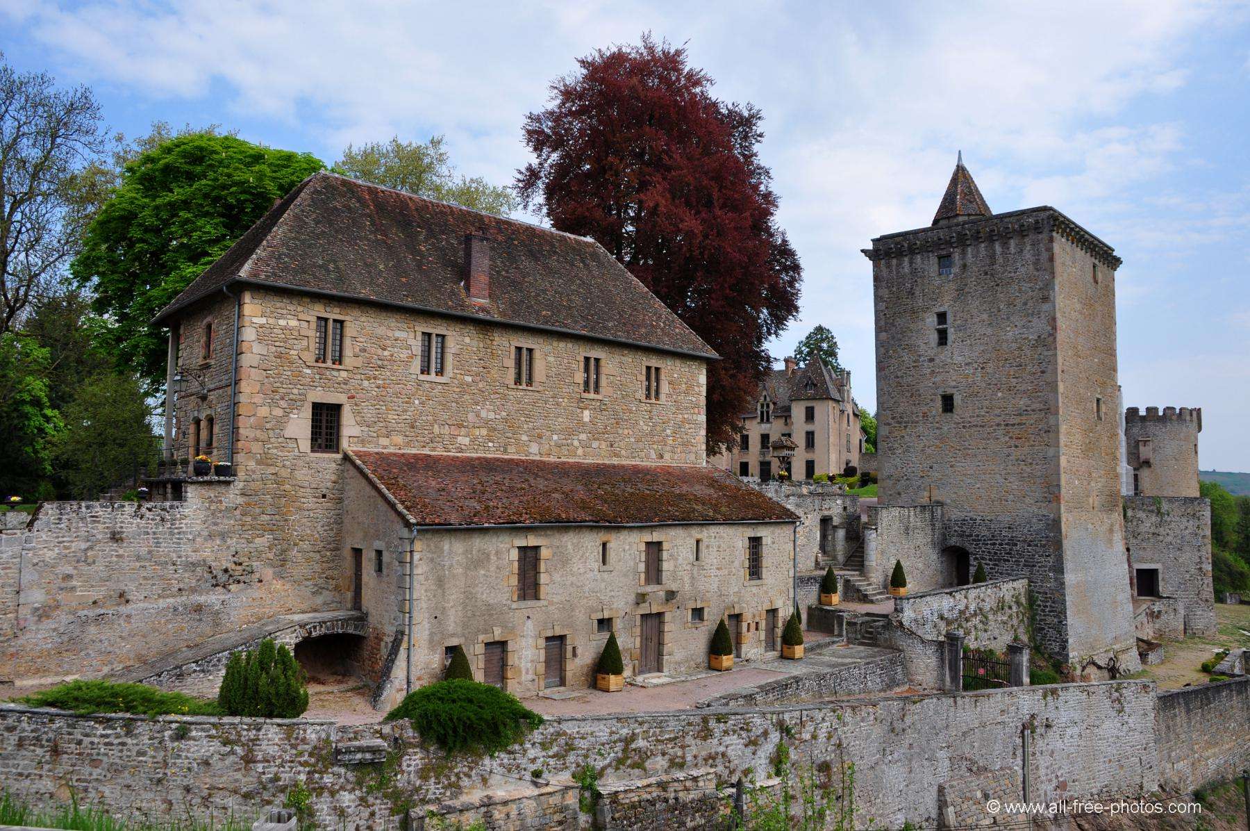 un chateau éligible loi malraux bougogne franche comté