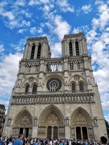 Loi monuments historiques et Notre Dame de Paris