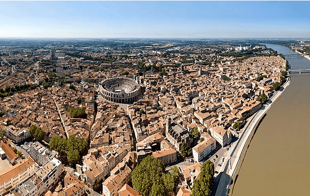 Vue les bâtiments éligible loi Malraux Arles