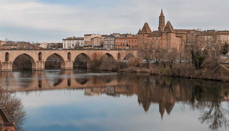 Vue sur des immeubles loi Malraux Montauban