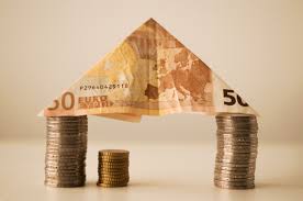 Pièces de monnaies et billet de 50 €