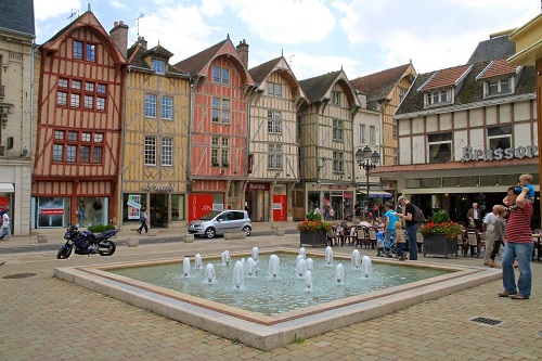 Rue Emile Zola loi Malraux troyes